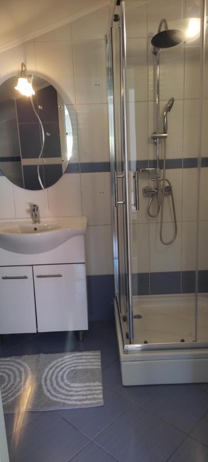 Guesthouse Villa Jurisic Novalja Ngoại thất bức ảnh