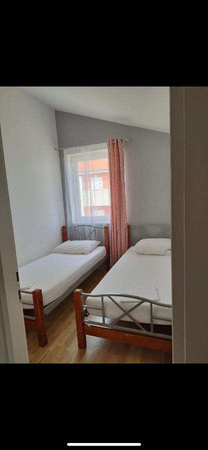 Guesthouse Villa Jurisic Novalja Ngoại thất bức ảnh