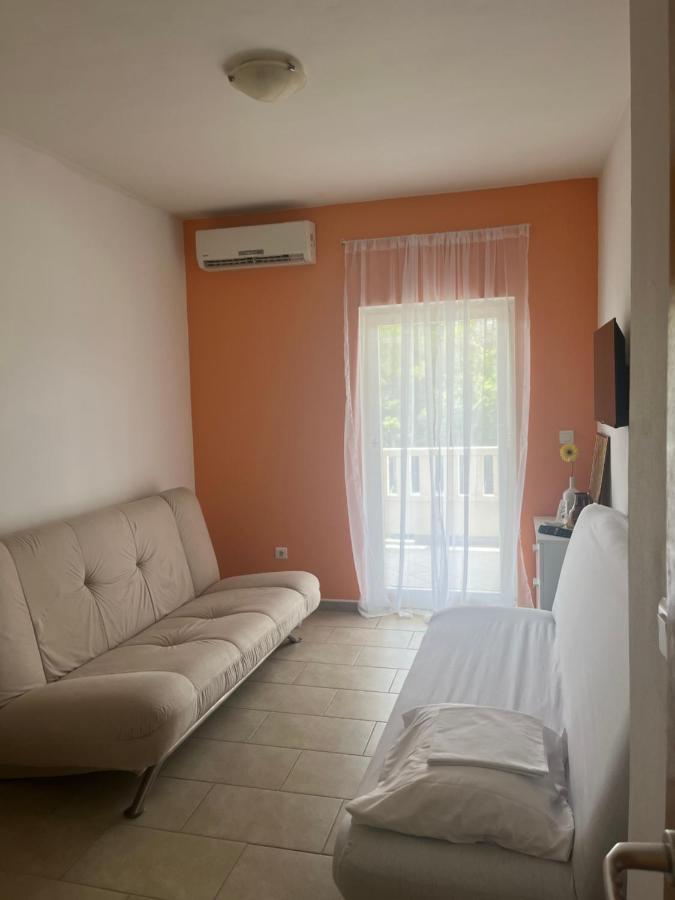 Guesthouse Villa Jurisic Novalja Ngoại thất bức ảnh