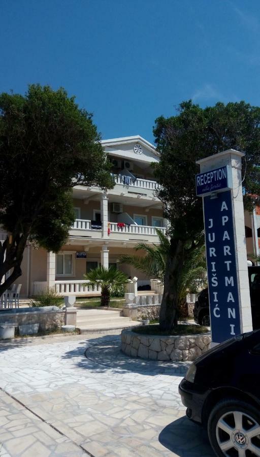 Guesthouse Villa Jurisic Novalja Ngoại thất bức ảnh